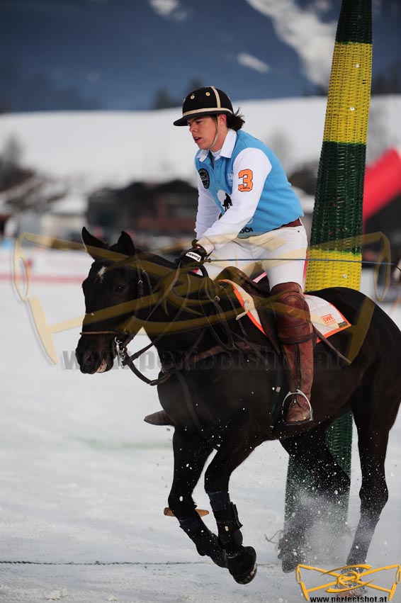 polo pony;pony;pferd;horse;Hypo;Cup;World;2009;play;Schnee;Snow;Kitzbuehel;Kitz;Polo
